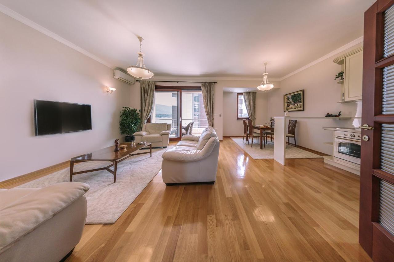 City Apartments بودفا المظهر الخارجي الصورة
