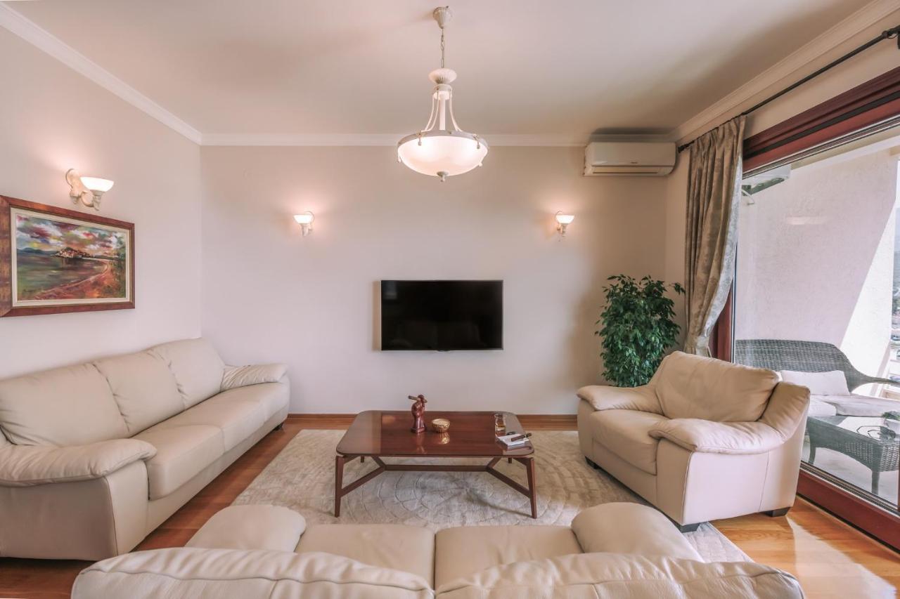 City Apartments بودفا المظهر الخارجي الصورة